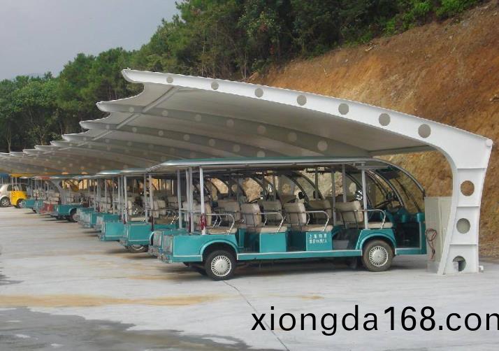 `7字(zi)型(xing)膜結(jie)構車(che)棚(peng)安裝(zhuang)注意(yi)事(shi)項`