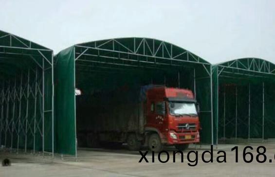 `膜(mo)結構(gou)汽車棚(peng)具有(you)哪些特點?`