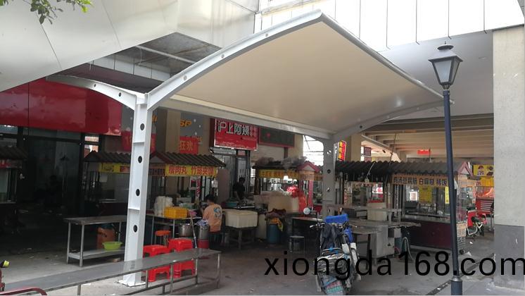 `界首(shou)國禎廣場(chang)雙(shuang)挑膜結(jie)構遮陽(yang)雨(yu)棚項(xiang)目(mu)`
