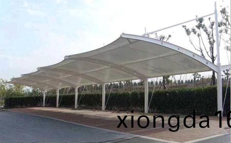 `膜(mo)結構(gou)單車棚尺寸(cun)標準`