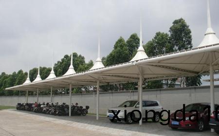 `鋼膜結(jié)(jie)構(gòu)(gou)車棚(peng)特點(dian),大家(jia)的(de)一(yi)致(zhi)選(xuan)擇!`