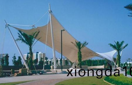 `張拉膜景(jing)觀(guan)棚(peng)遮(zhe)陽(yang)遮(zhe)雨(yu)功(gong)能(neng)`